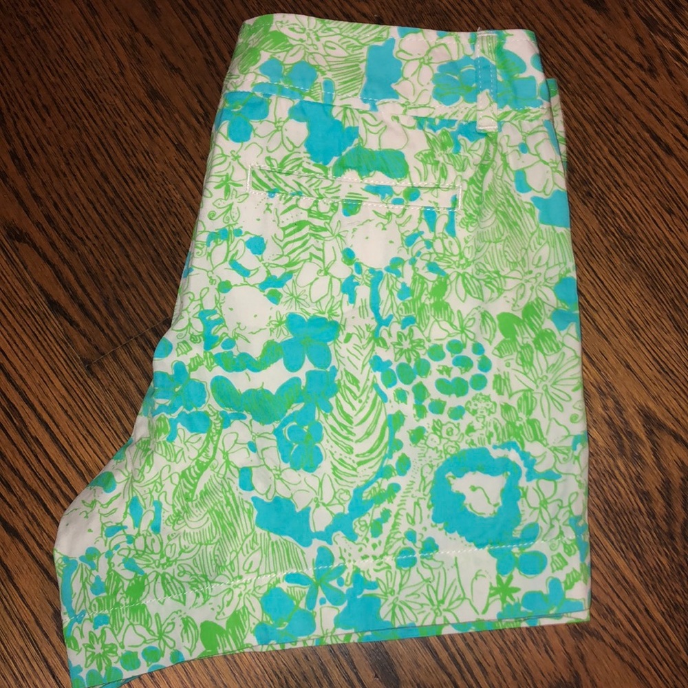 Lily pulitzer Callahan short size 6